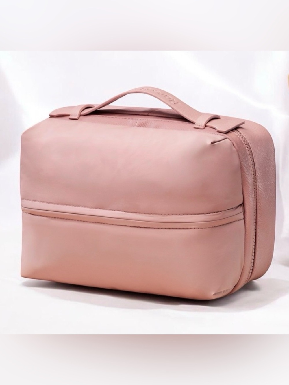 RARE BEAUTY Puffy Toiletry Bag Mauve